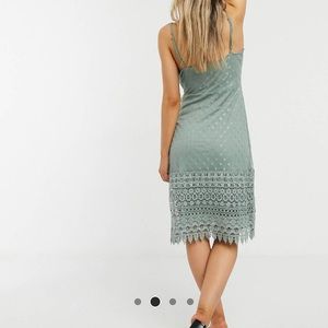 Lace midi dress